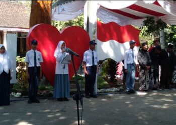 Upacara Kemerdekaan di Rumah Bung Karno Kediri