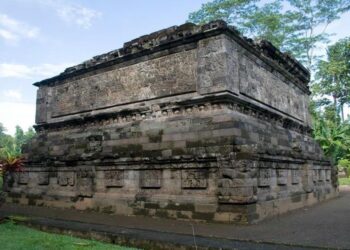 Mengenal Cagar Budaya Candi Surowono