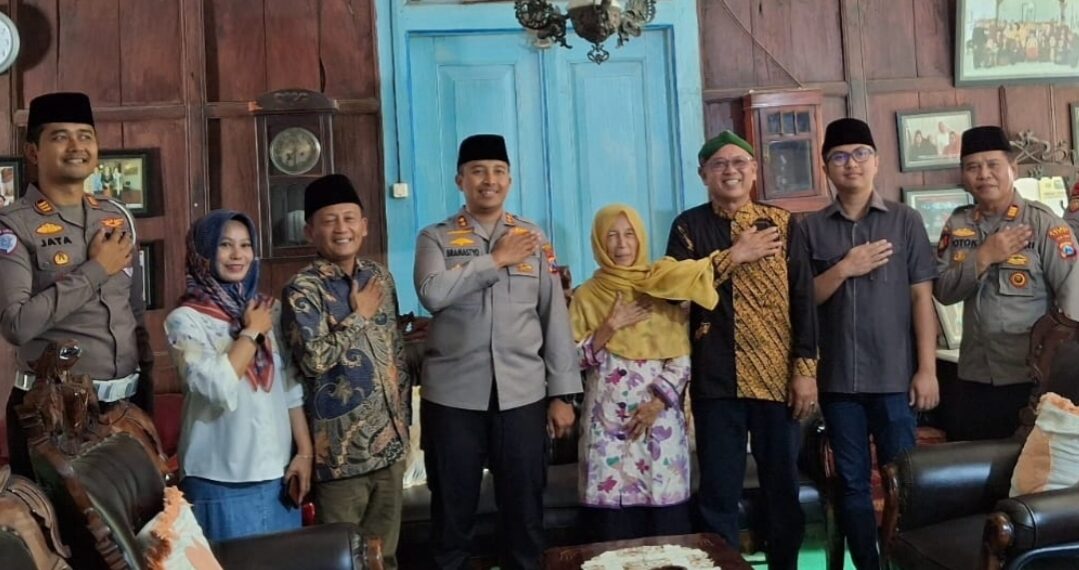 Kapolres Kediri Kunjungi Pesantren Jatidiri, Siap Dukung Ruwatan Negara 18 Agustus